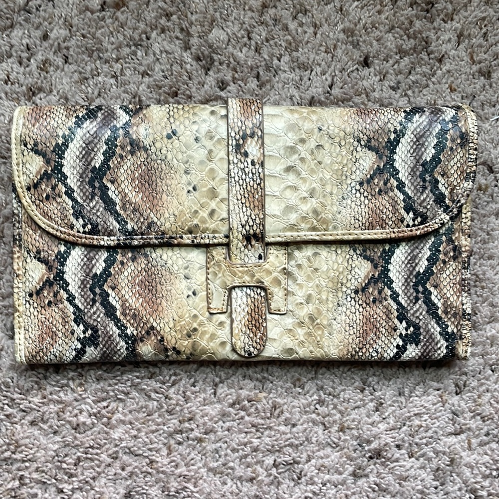 Snakeskin clutch